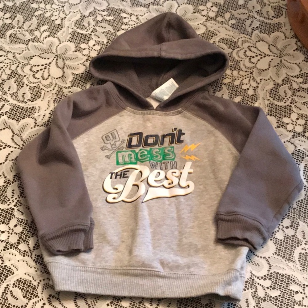 👍Baby Boy  2T Hoodie